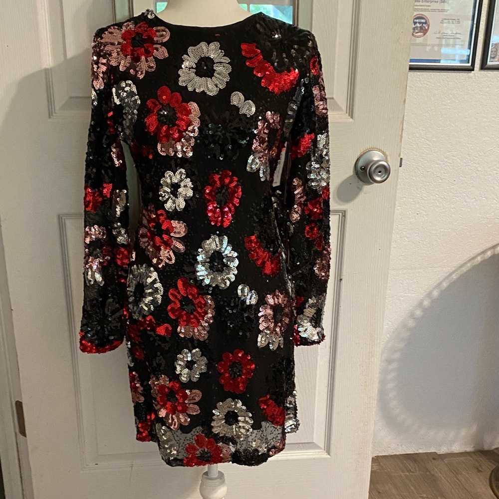 Elegant Floral Sequin Long Sleeve Dress